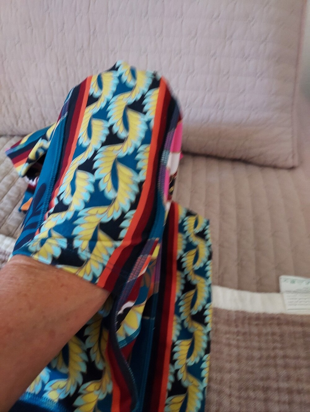 Johnny Was Active Teal Floral Border-Print Leggings With Pockets - Picture 5 of 5